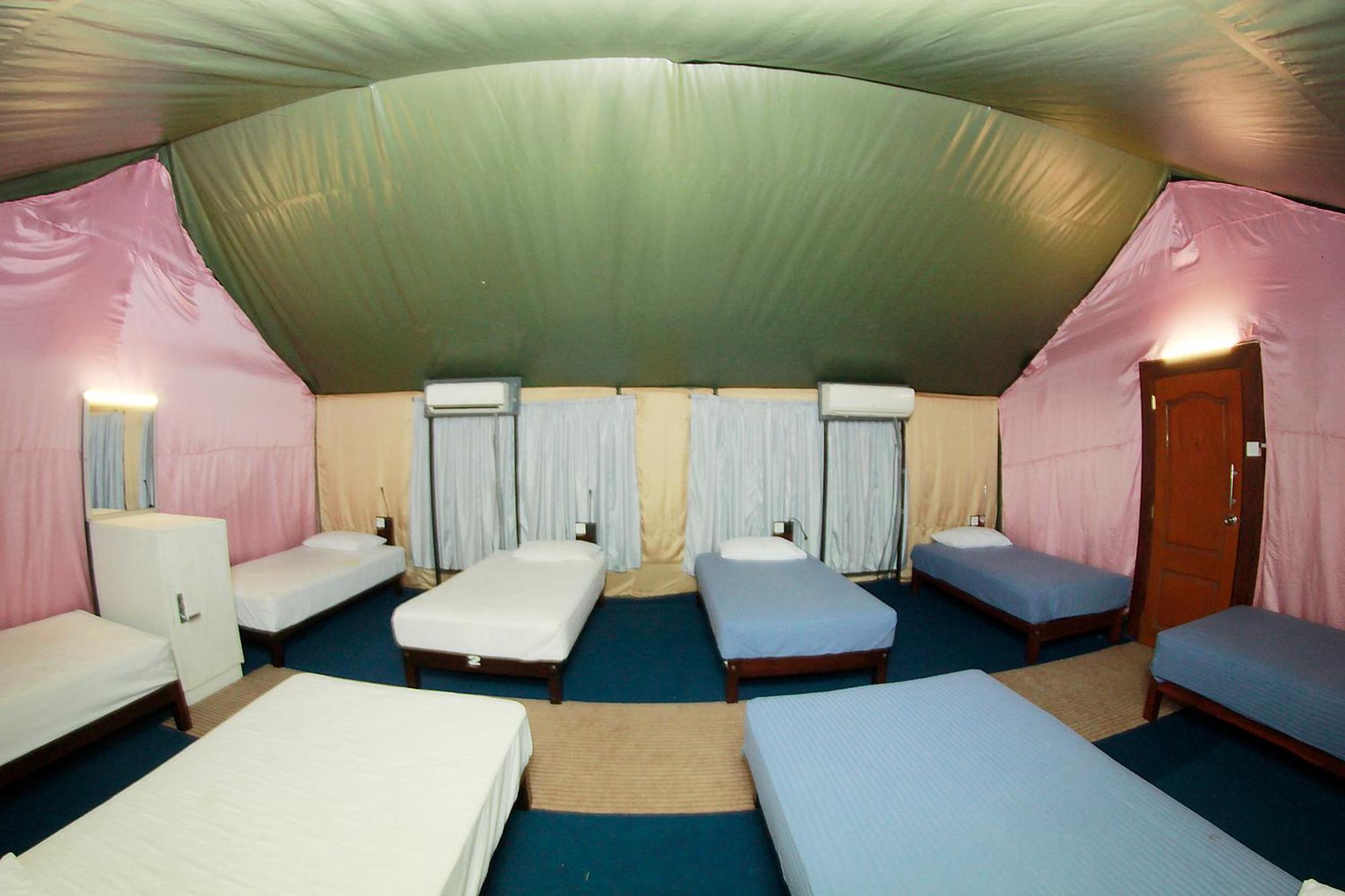 Traveler'S Haven Hostel At Colombo Intl Airport Katunayaka Ngoại thất bức ảnh